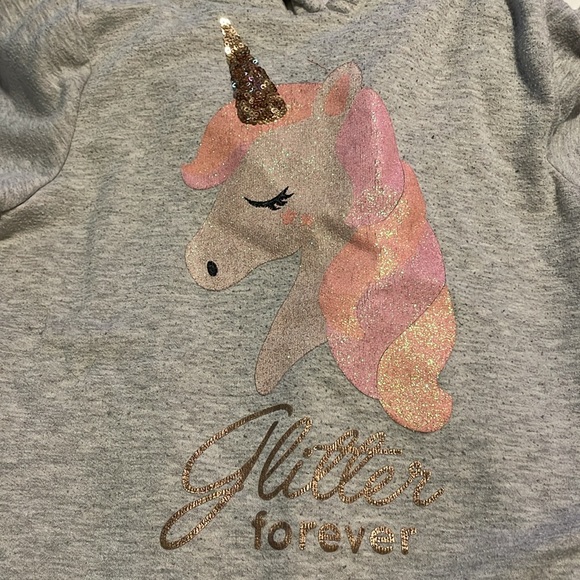 🔥 7/$25 - Unicorn Sweatshirt - Picture 2 of 4